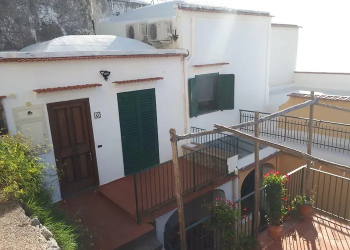 Rifugio Stellato Конка-дей-Марини