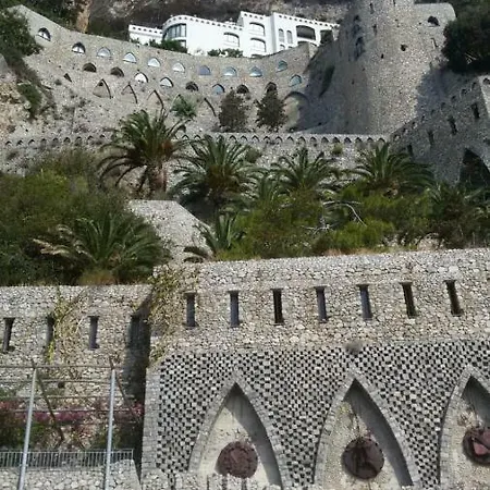 Rifugio Stellato コンカ・デイ・マリーニ