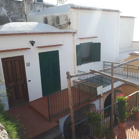 Rifugio Stellato コンカ・デイ・マリーニ